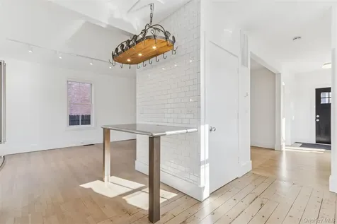 10 South Street Beacon NY 12508