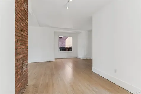 10 South Street Beacon NY 12508