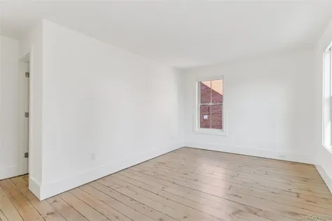 10 South Street Beacon NY 12508