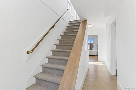 10 South Street Beacon NY 12508