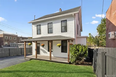 10 South Street Beacon NY 12508