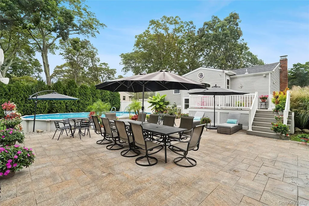 53 Timber Drive Calverton NY 11933