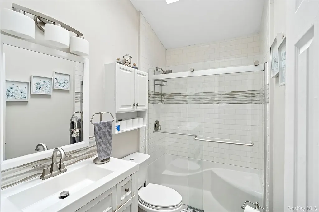 53 Timber Drive Calverton NY 11933