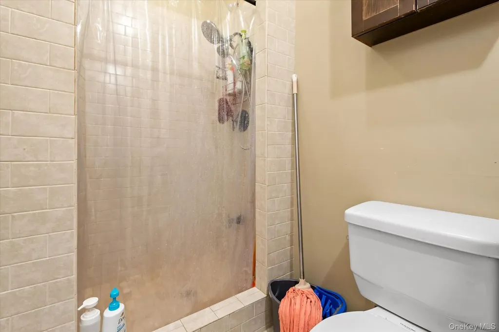 285 Lincoln Avenue Brooklyn NY 11208