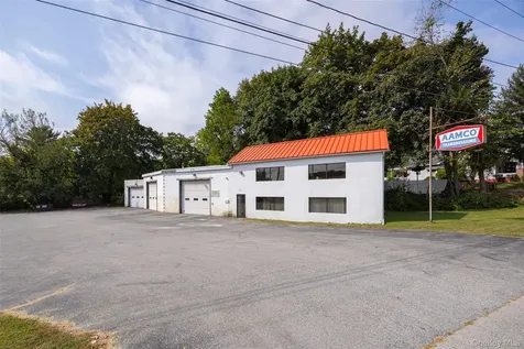 44 Manchester Road Poughkeepsie NY 12603