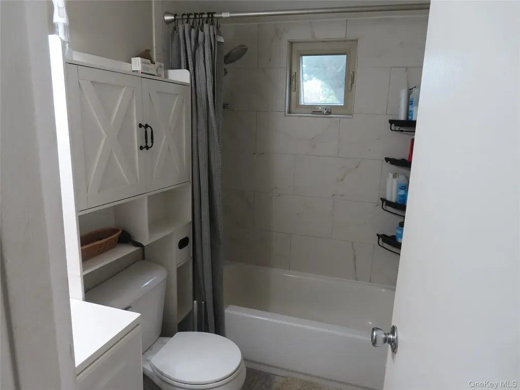 2449 (B) #16 A Union Boulevard Islip NY 11751