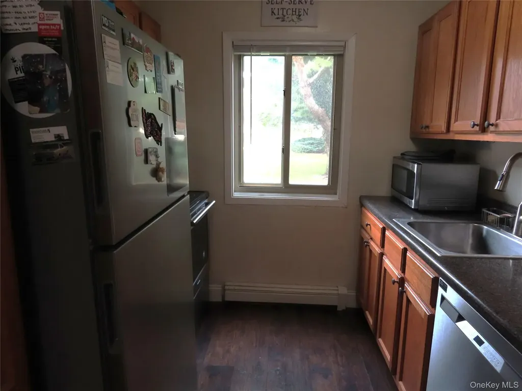 2449 (B) #16 A Union Boulevard Islip NY 11751