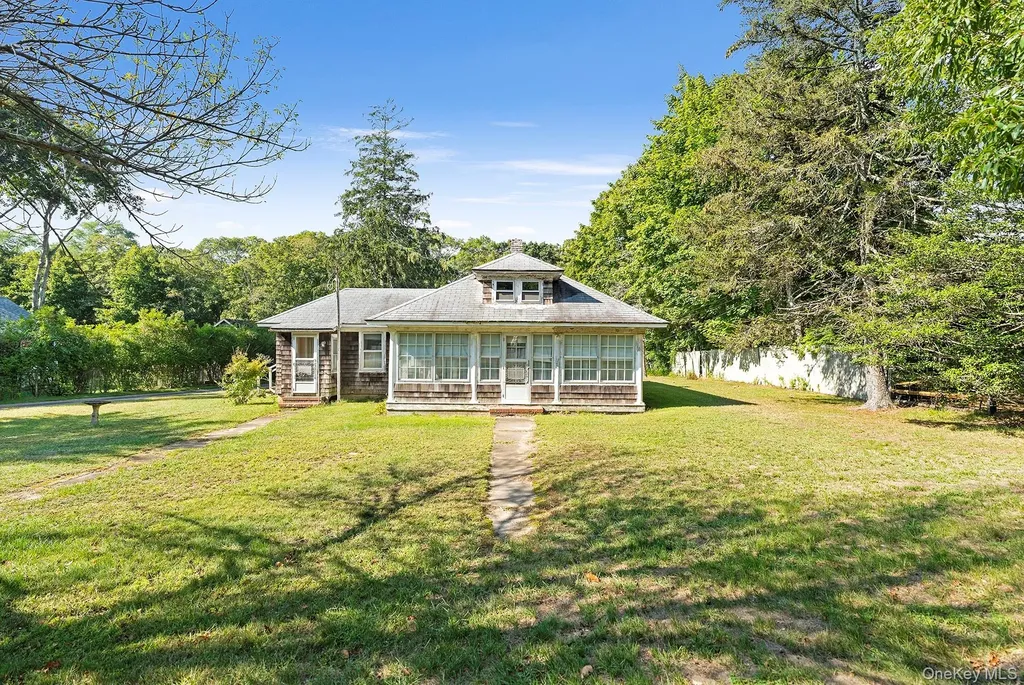 540 Abrahams Path East Hampton NY 11937