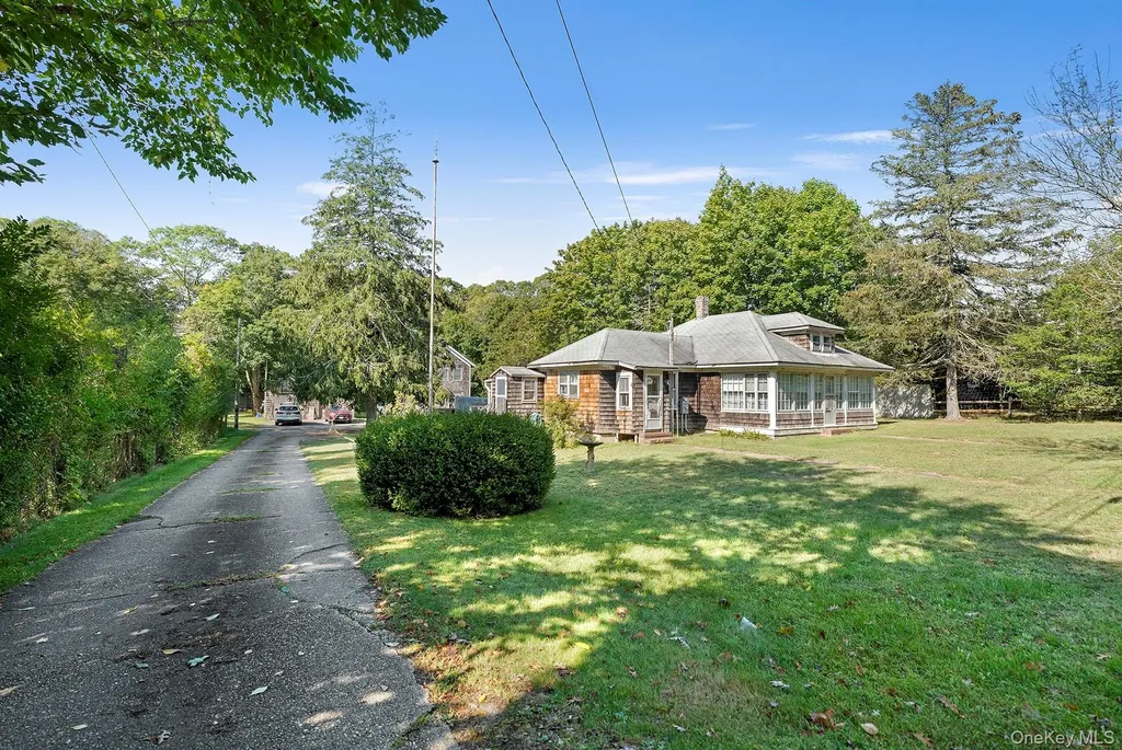 540 Abrahams Path East Hampton NY 11937