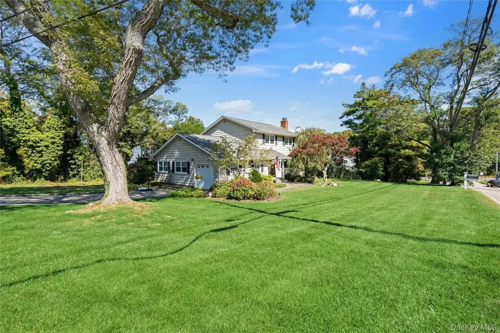 49 Rolling Road Miller Place NY 11764