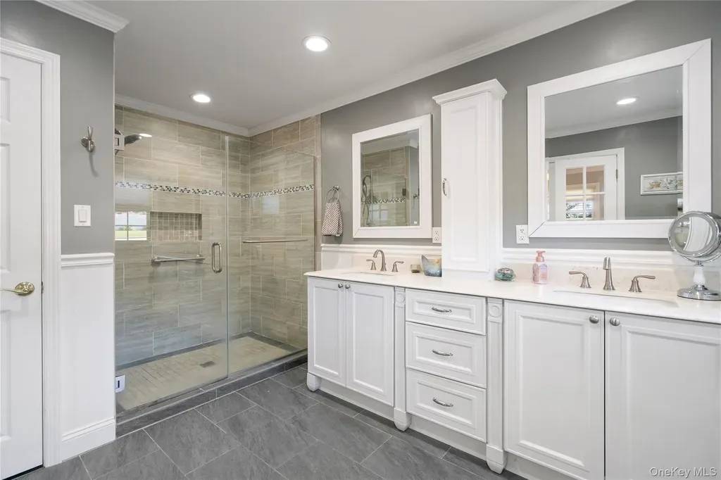 49 Rolling Road Miller Place NY 11764