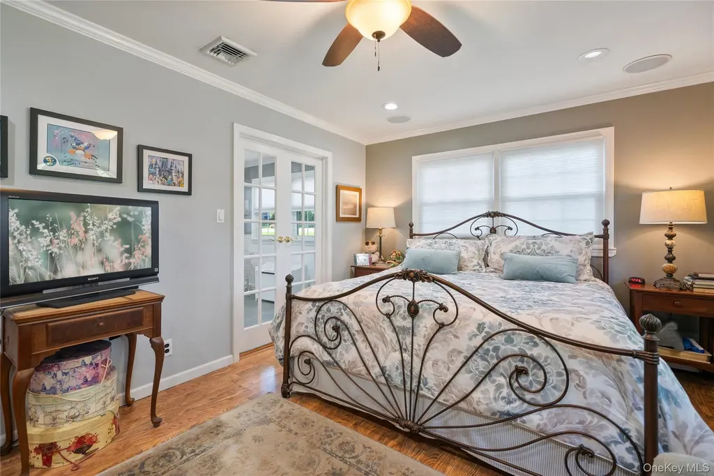 49 Rolling Road Miller Place NY 11764