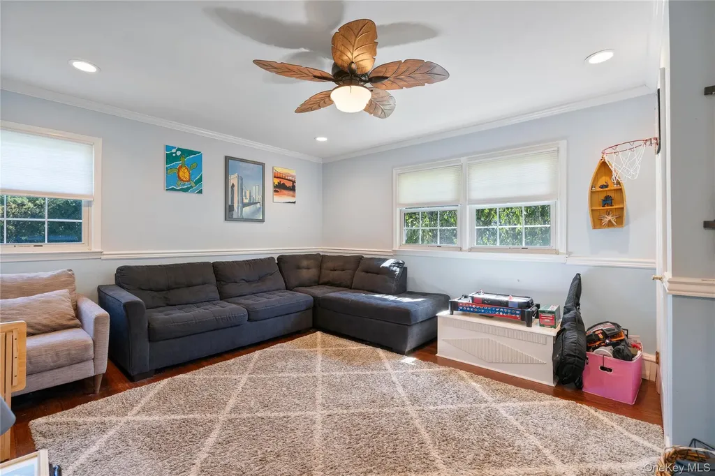 49 Rolling Road Miller Place NY 11764