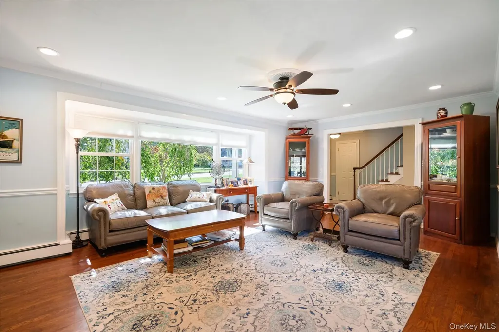 49 Rolling Road Miller Place NY 11764