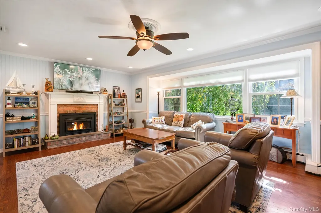 49 Rolling Road Miller Place NY 11764