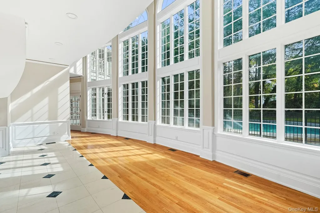 10 Cooper Road Scarsdale NY 10583