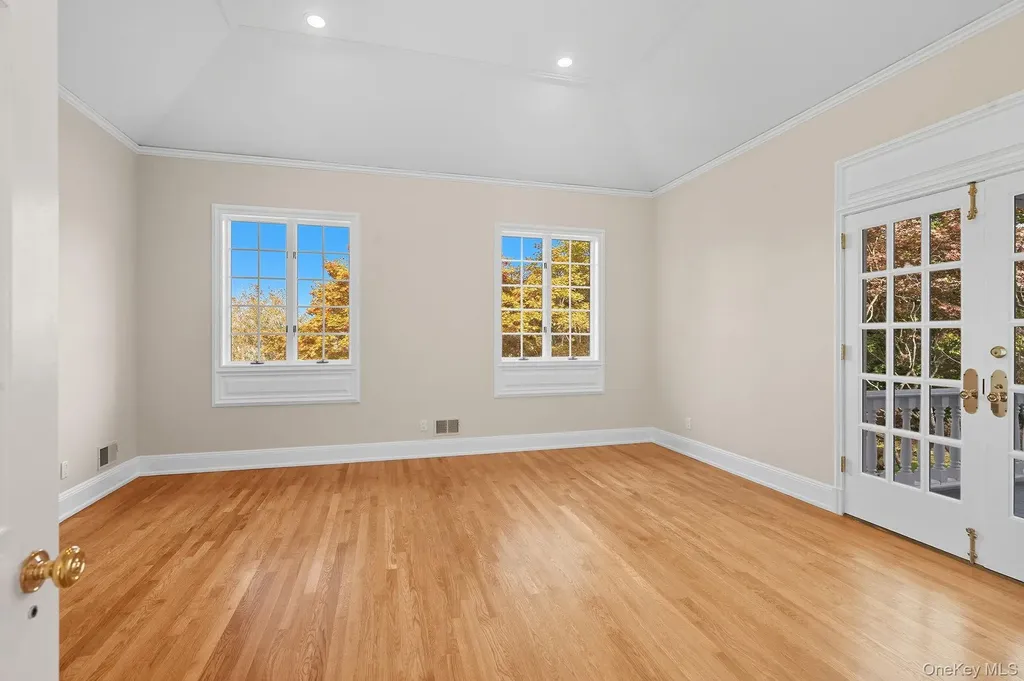 10 Cooper Road Scarsdale NY 10583