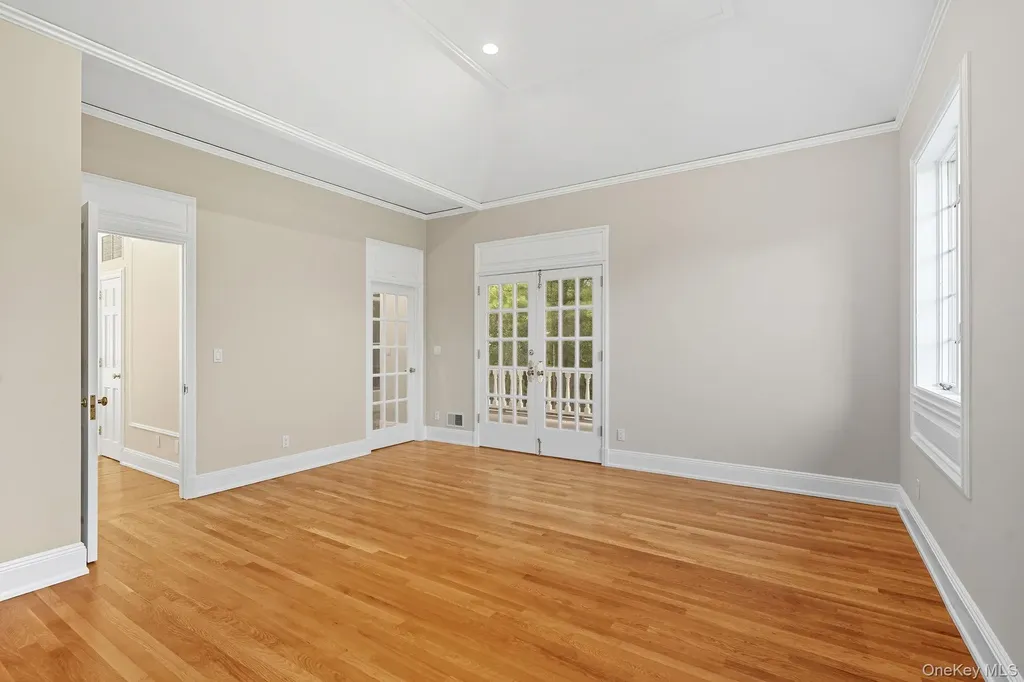 10 Cooper Road Scarsdale NY 10583