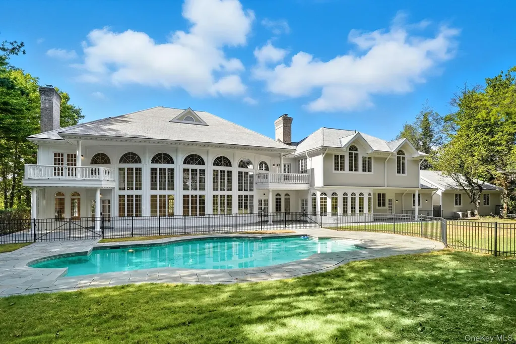 10 Cooper Road Scarsdale NY 10583