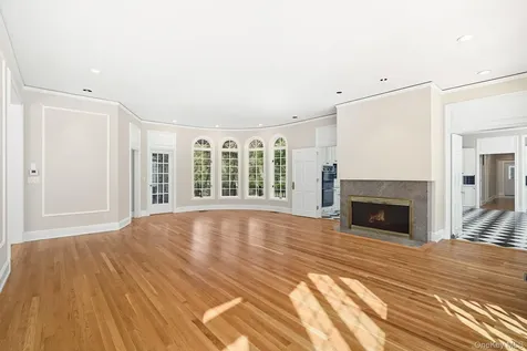 10 Cooper Road Scarsdale NY 10583