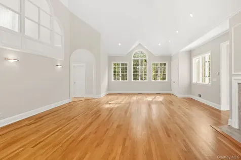 10 Cooper Road Scarsdale NY 10583
