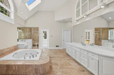 10 Cooper Road Scarsdale NY 10583