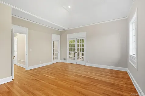 10 Cooper Road Scarsdale NY 10583