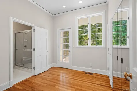 10 Cooper Road Scarsdale NY 10583