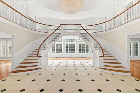 10 Cooper Road Scarsdale NY 10583