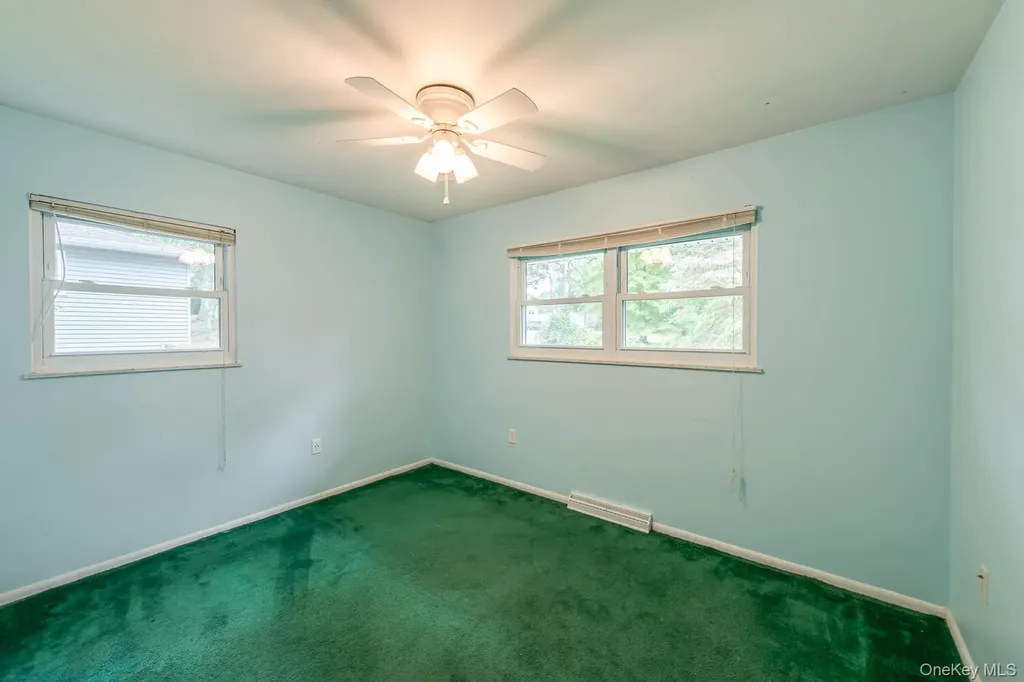 27 Greentree Drive S Hyde Park NY 12538