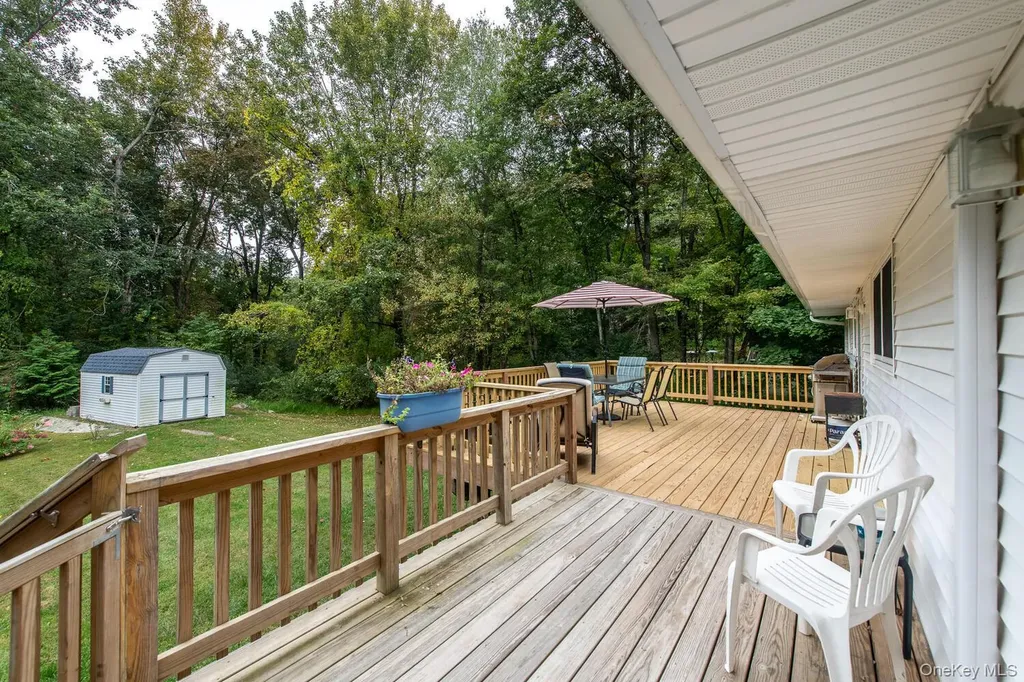 27 Greentree Drive S Hyde Park NY 12538