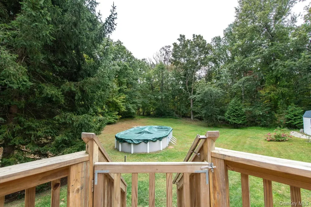 27 Greentree Drive S Hyde Park NY 12538