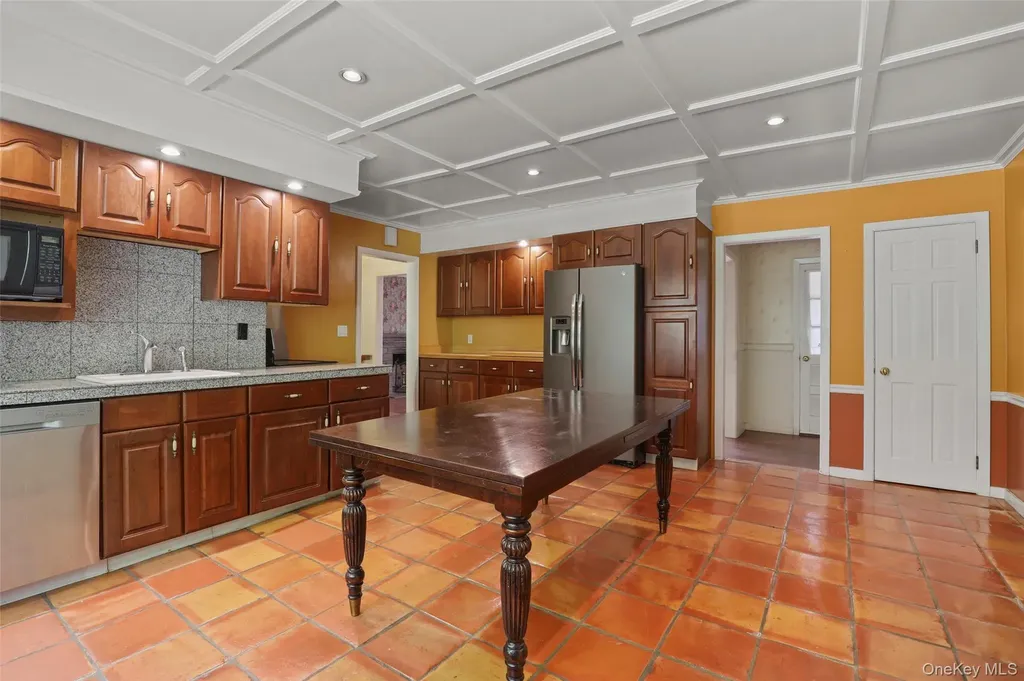 39 Mustato Road Katonah NY 10536