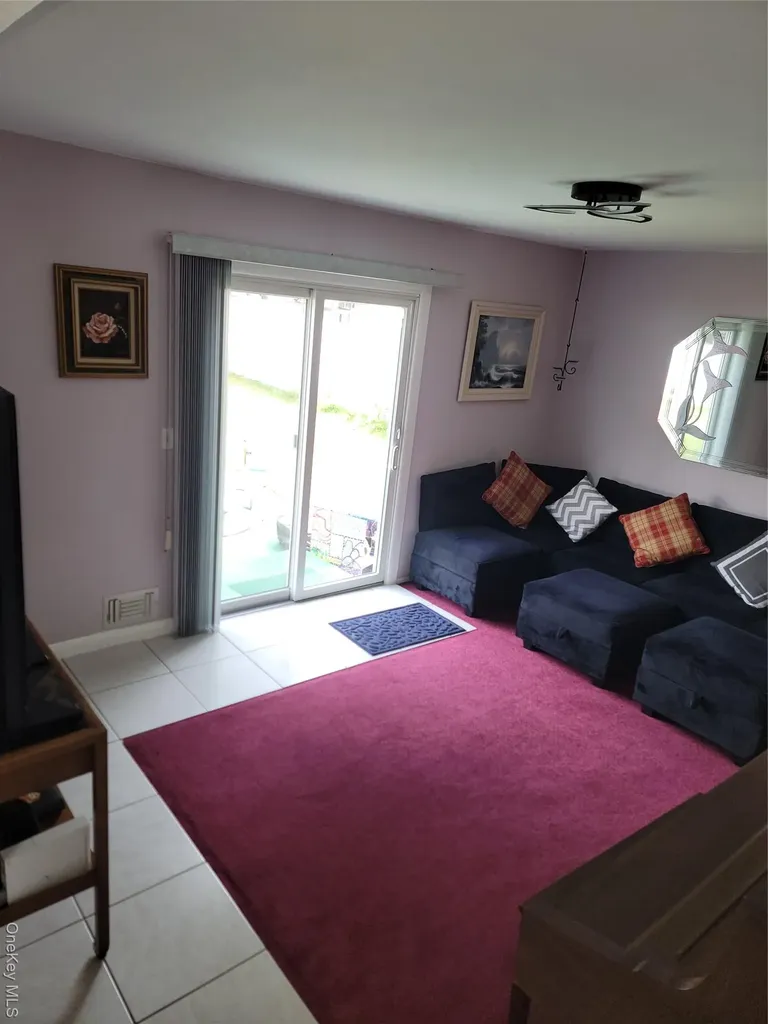 7 Deville Drive Selden NY 11784