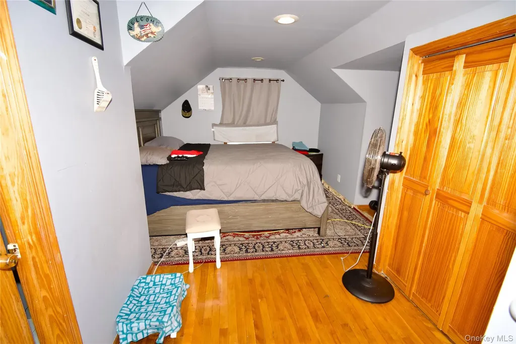642 Dorothea Lane Elmont NY 11003