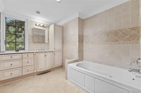 898 Gipsy Trail Road Carmel NY 10512