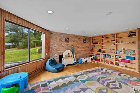 898 Gipsy Trail Road Carmel NY 10512