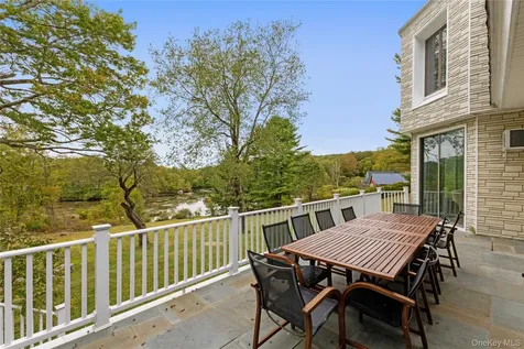 898 Gipsy Trail Road Carmel NY 10512