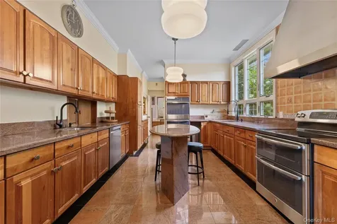 898 Gipsy Trail Road Carmel NY 10512