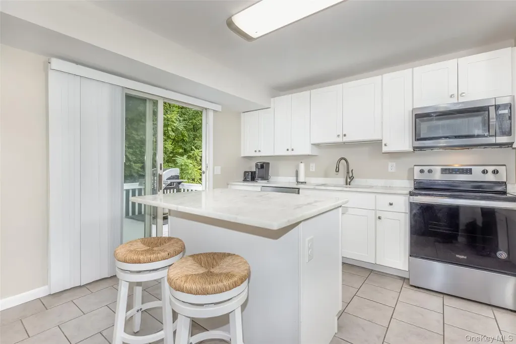 67 Cardinal Drive Poughkeepsie NY 12601