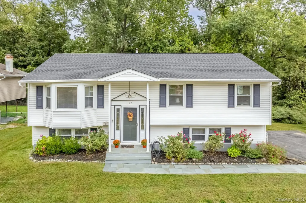 67 Cardinal Drive Poughkeepsie NY 12601