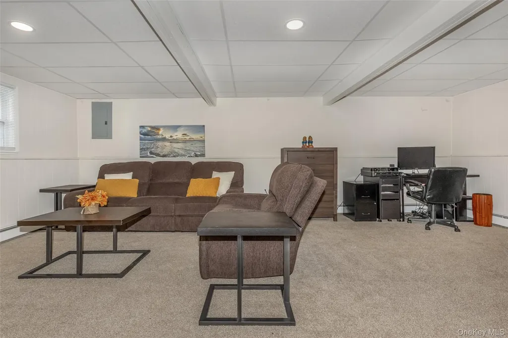 67 Cardinal Drive Poughkeepsie NY 12601