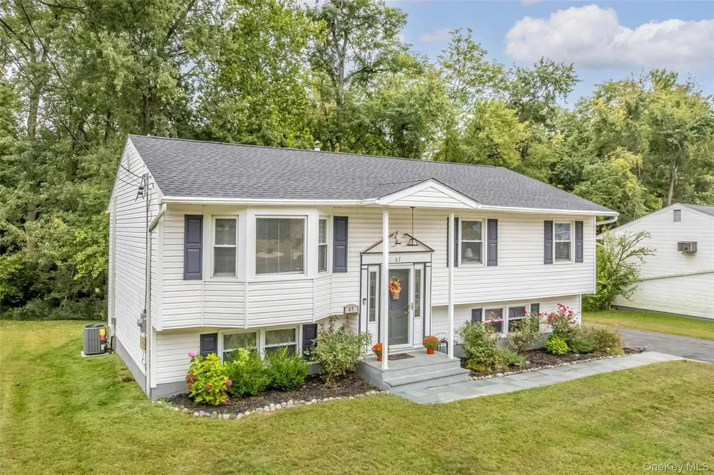 67 Cardinal Drive Poughkeepsie NY 12601