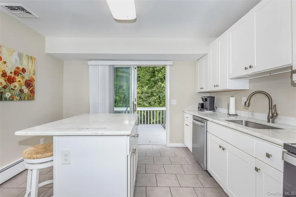 67 Cardinal Drive Poughkeepsie NY 12601