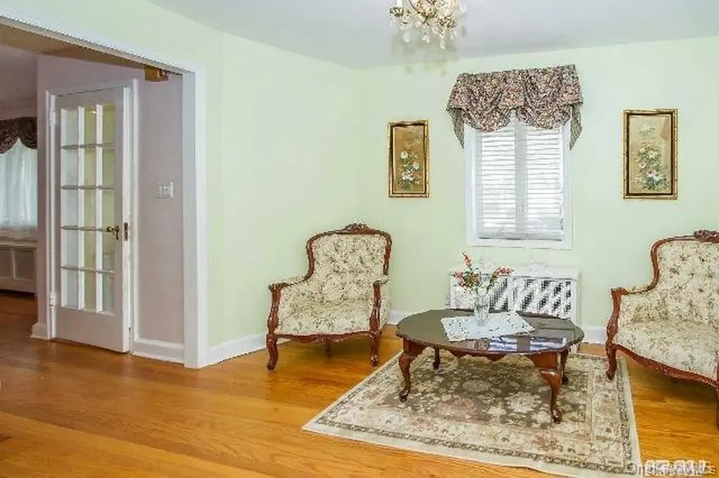 204 Margaret Boulevard Merrick NY 11566