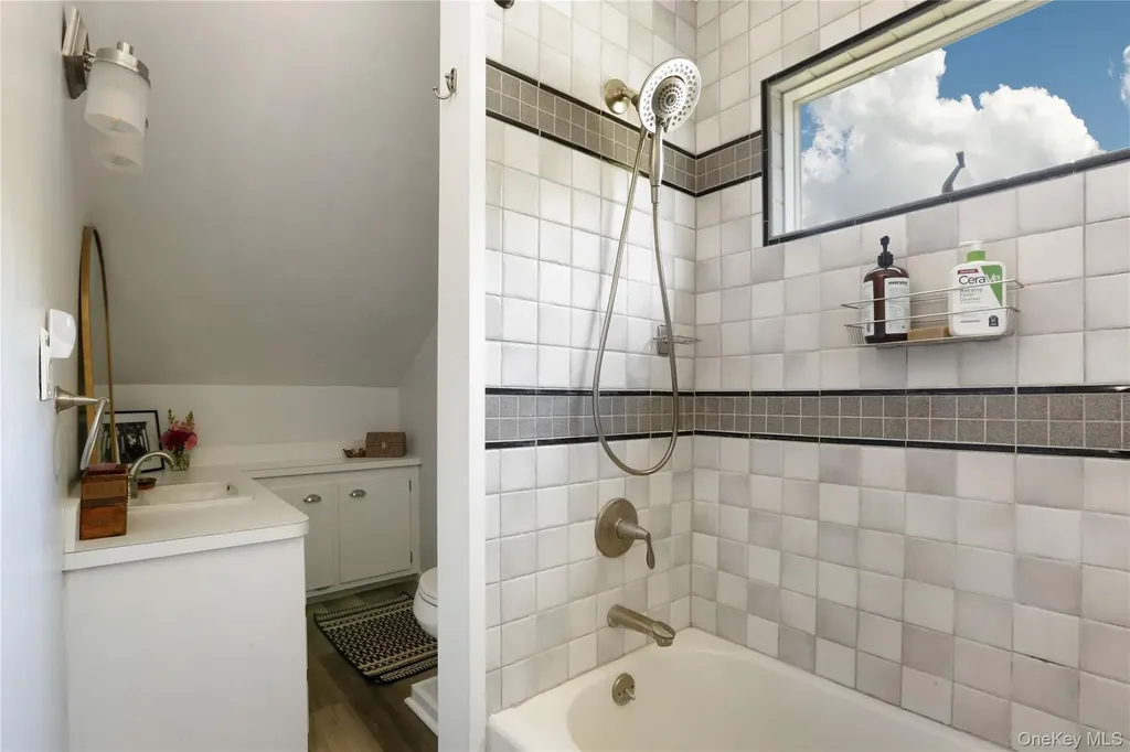 515 Walnut Street Hurley NY 12443