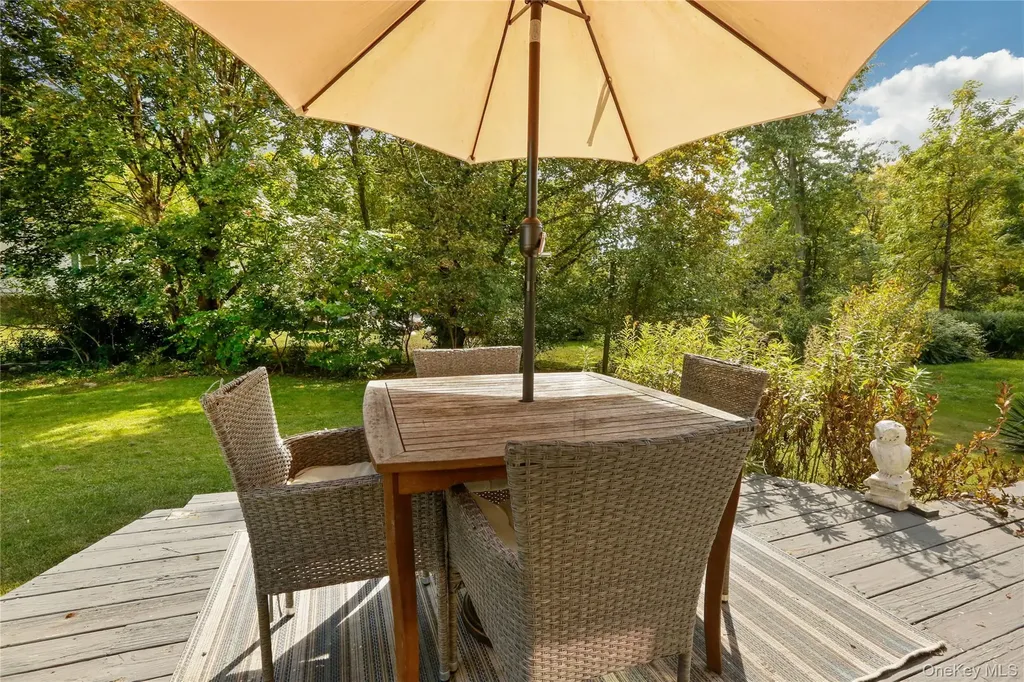 515 Walnut Street Hurley NY 12443