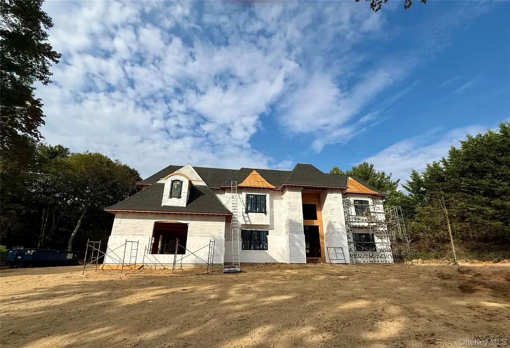 4 Highfield Drive Dix Hills NY 11746