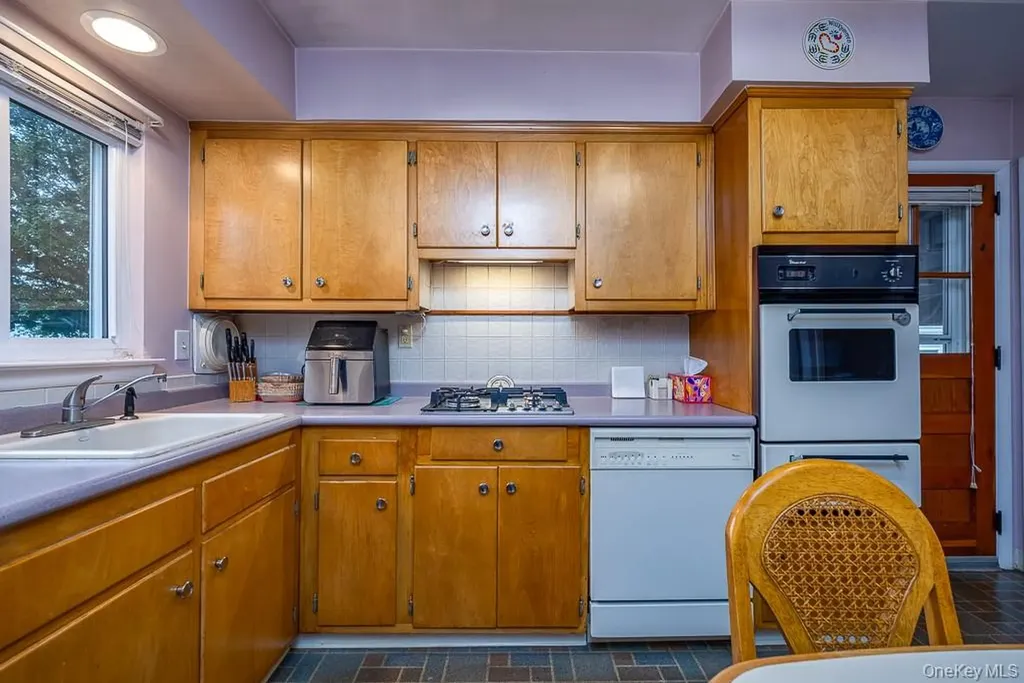 46 Jones Drive Garnerville NY 10923