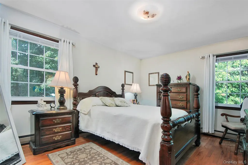 31 Pine Tree Drive Poughkeepsie NY 12603